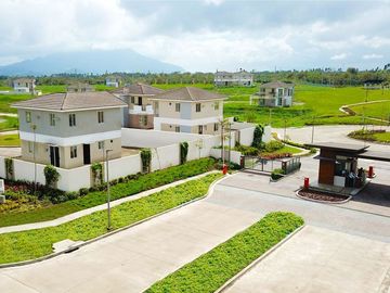 For sale residential lot in Nuvali Laguna
