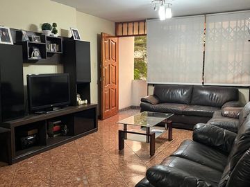 🔥EXCELENTE OPORTUNIDAD🔥 VENTA DE LINDO DEPARTAMENTO EN URB. SANTA ANITA