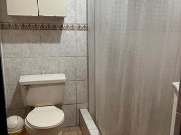 🔥EXCELENTE OPORTUNIDAD🔥 VENTA DE LINDO DEPARTAMENTO EN URB. SANTA ANITA