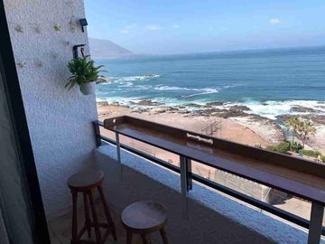 se vende hermoso departamento con vista al mar en exclusivo Edificio Los Delfines