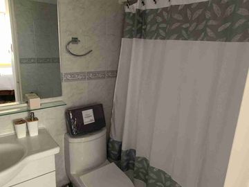 se vende hermoso departamento con vista al mar en exclusivo Edificio Los Delfines