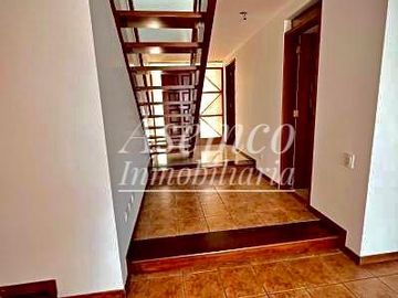 Venta de Moderna Casa en Chacarilla del Estanque – Surco