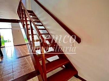 Venta de Moderna Casa en Chacarilla del Estanque – Surco