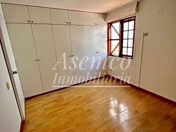 Venta de Moderna Casa en Chacarilla del Estanque – Surco