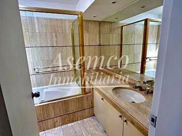Venta de Moderna Casa en Chacarilla del Estanque – Surco
