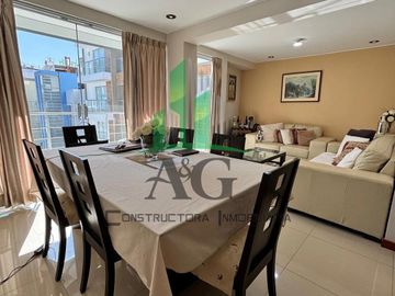 VENDO LINDO Y ACOGEDOR DEPARTAMENTO 111.85 mt.CERRO COLORADO CERCA AREQUIPA CENTER, CON 3 DORMITORIOS, 2 BAÑOS, ZONA DE PARRILLAS, DEPÓSITO Y COCHERA