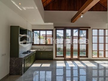 Charming Rice Field View Villa – 10 Minutes from Central Ubud