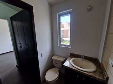 Casa en venta – La Ribera II, Valle de Los Chillos