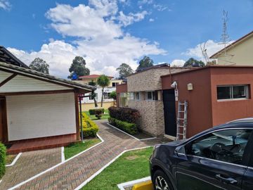 Casa en venta – La Ribera II, Valle de Los Chillos