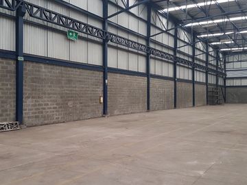 BODEGA VENTA AREA 2248 M2 ACOPI YUMBO