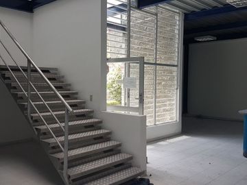 BODEGA VENTA AREA 2248 M2 ACOPI YUMBO
