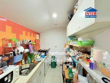 Twin house, 2 floors, 37.3 sq.w., Pruksa Village 17, Lam Luk Ka, Khlong 3, near BTS Khu Khot Station, along Khlong Sam Lam Luk Ka Road, Lam Luk Ka Roa