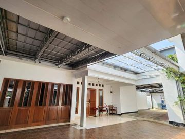 Rumah mewah tanah 535 m2 JUAL DIBAWAH NJOP Jakarta hanya 7,9 M nego sampai deal