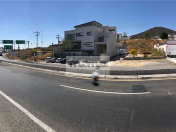 Oficinas en Venta en Colonia Real de Juriquilla, Querétaro.
