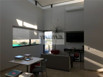 Oficinas en Venta en Colonia Real de Juriquilla, Querétaro.