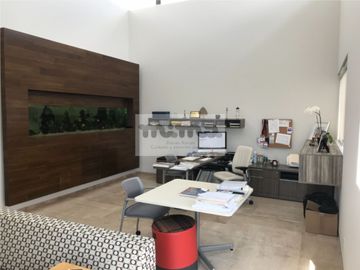 Oficinas en Venta en Colonia Real de Juriquilla, Querétaro.