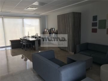 Oficinas en Venta en Colonia Real de Juriquilla, Querétaro.