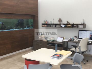 Oficinas en Venta en Colonia Real de Juriquilla, Querétaro.