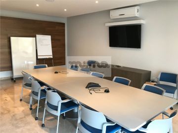 Oficinas en Venta en Colonia Real de Juriquilla, Querétaro.