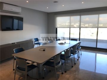 Oficinas en Venta en Colonia Real de Juriquilla, Querétaro.