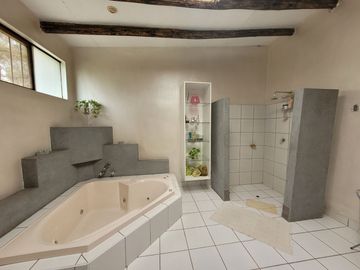 VENDO CASA  EN CIENEGUILLA – MALECON LURIN UBICACION TRANQUILA – RESIDENCIAL