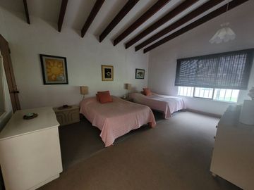 VENDO CASA  EN CIENEGUILLA – MALECON LURIN UBICACION TRANQUILA – RESIDENCIAL