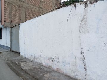 Terreno Doble Frente Av. Sáenz Peña y Av. Buenos Aires