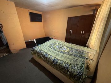 venta de casa como terreno en ingenieria a espaladas de habich us$ 170,000