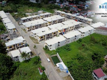 Preselling Quality Townhomes in Mactan Cebu few minutes away CCLEX
