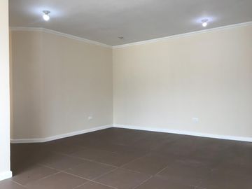 Vendo $69.000 amplio Departamento en Carcelen cerca Hosp. San Francisco IESS