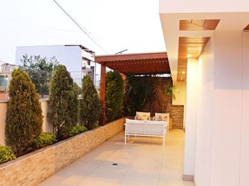 Luminoso departamento  de 3 dormitorios, amplia terraza en venta
