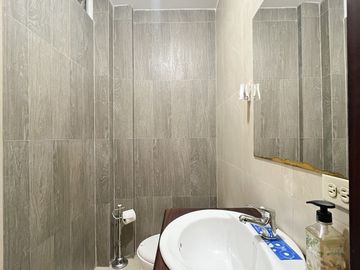 Departamento amplio con patio en venta en el Pucará