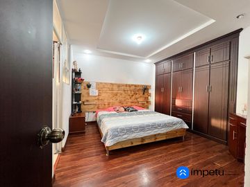 Departamento amplio con patio en venta en el Pucará