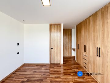 Casa a estrenar de lujo en venta al sur de la ciudad