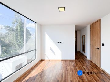 Casa a estrenar de lujo en venta al sur de la ciudad