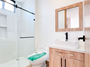 Casa a estrenar de lujo en venta al sur de la ciudad