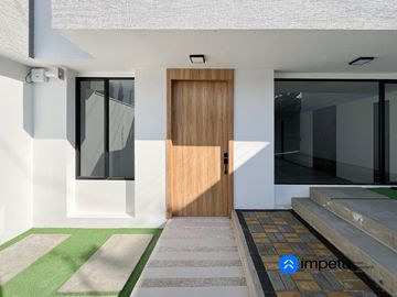Casa a estrenar de lujo en venta al sur de la ciudad