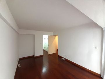 SE VENDE AMPLIO Y ACOGEDOR DEPARTAMENTO EN SANTIAGO DE SURCO