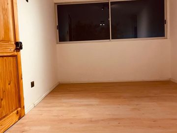 HERMOSO DEPARTAMENTO UBICADO EN CUARTO PISO -CALLE SAN PABLO- METRO PUDAHUEL.