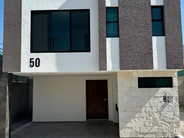 Casa en venta en sendero del fresno