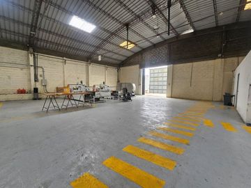Bodega industrial en venta, vía Daule