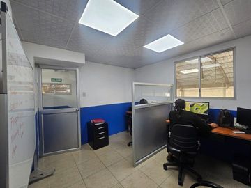 Bodega industrial en venta, vía Daule