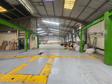 Bodega industrial en venta, vía Daule