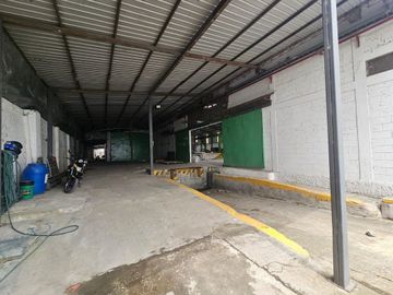 Bodega industrial en venta, vía Daule