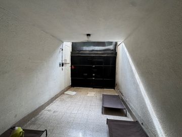 ¡Gran Oportunidad para Inversionistas y Desarrolladores! Casa en VENTA