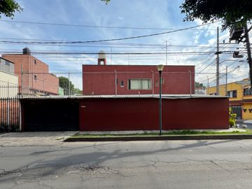 ¡Gran Oportunidad para Inversionistas y Desarrolladores! Casa en VENTA