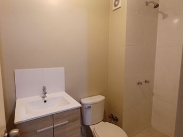 🏡 Departamento Moderno de 72 m² en Primer Piso – Condominio Alto Benavides, Cercado de Lima