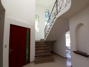 🏡 ¡Vive en el Club de Golf! Diseño moderno, lujo y luz natural ✨ Agenda tu visita