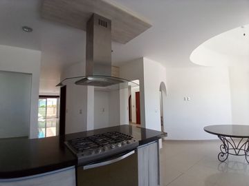 🏡 ¡Vive en el Club de Golf! Diseño moderno, lujo y luz natural ✨ Agenda tu visita