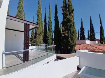 🏡 ¡Vive en el Club de Golf! Diseño moderno, lujo y luz natural ✨ Agenda tu visita